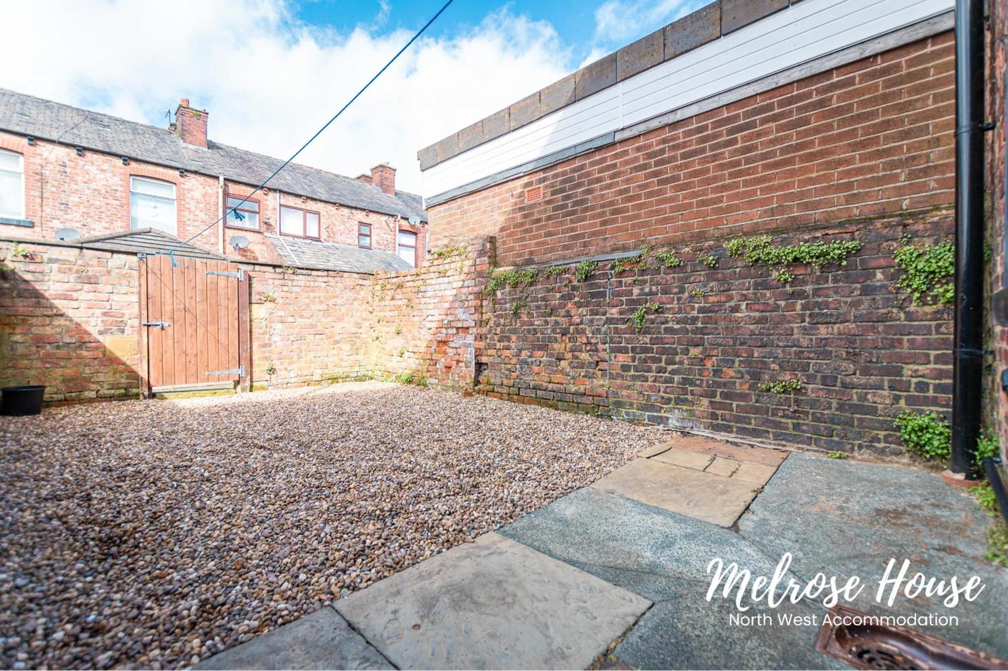 Manchester Work Stays 2Br Home With Parking & Wifi エクステリア 写真