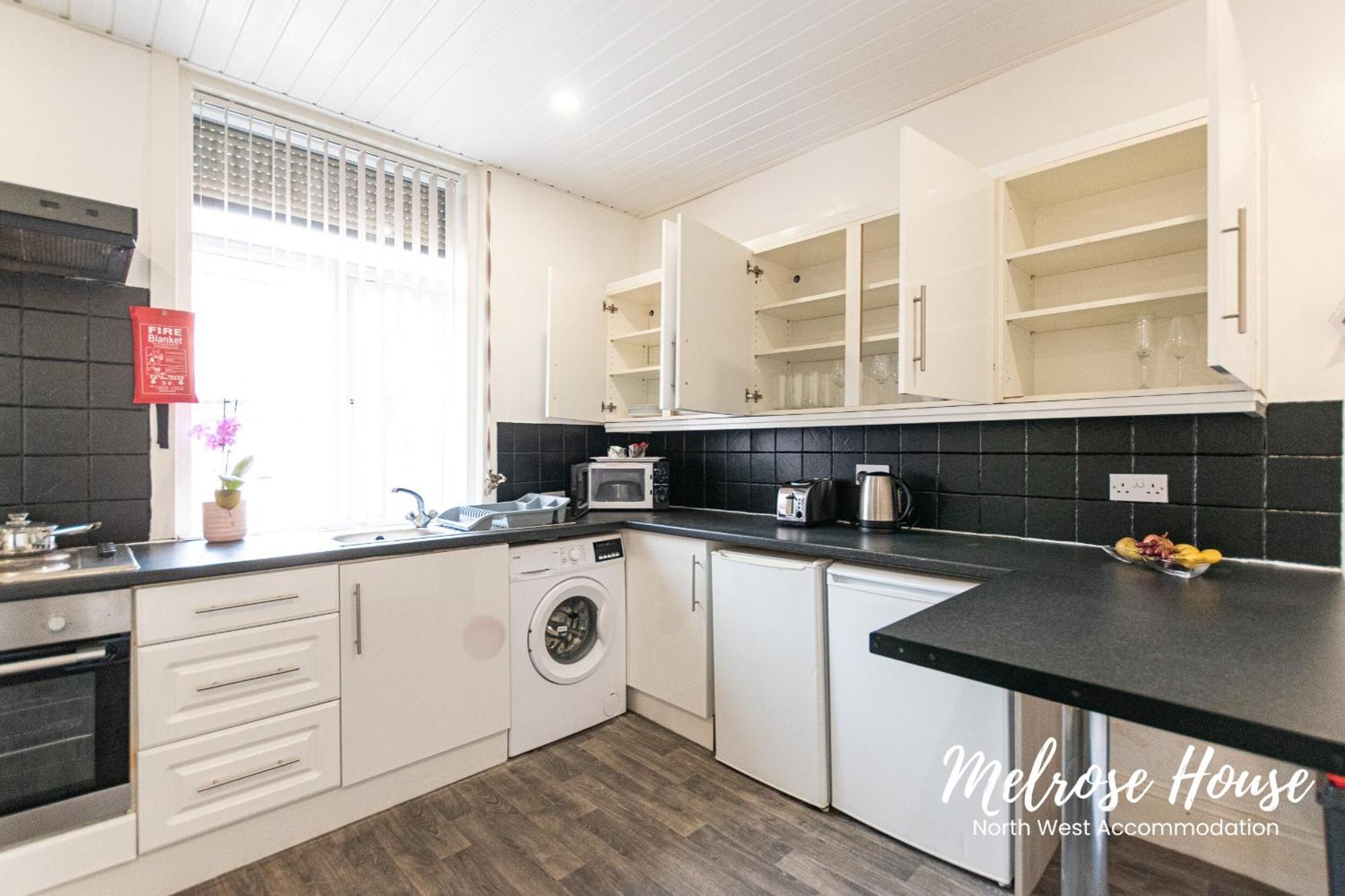 Manchester Work Stays 2Br Home With Parking & Wifi エクステリア 写真